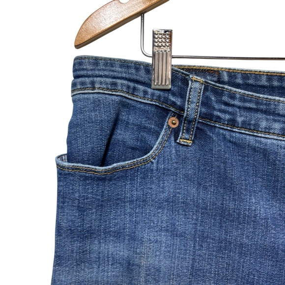 Lands' End Blue Boot Cut‎ Jeans with Classic Denim Style - Picture 3 of 12